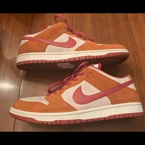 Nike SB Dunk Low